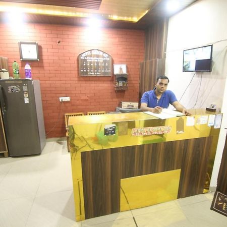 Hotel Amron45 Chandigarh Exterior photo