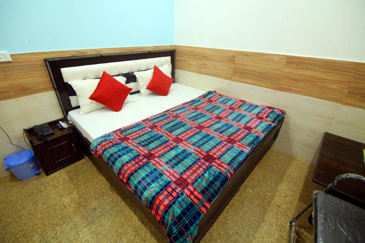 Hotel Amron45 Chandigarh Exterior photo