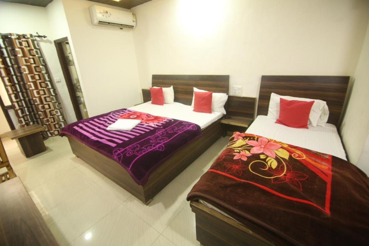 Hotel Amron45 Chandigarh Exterior photo