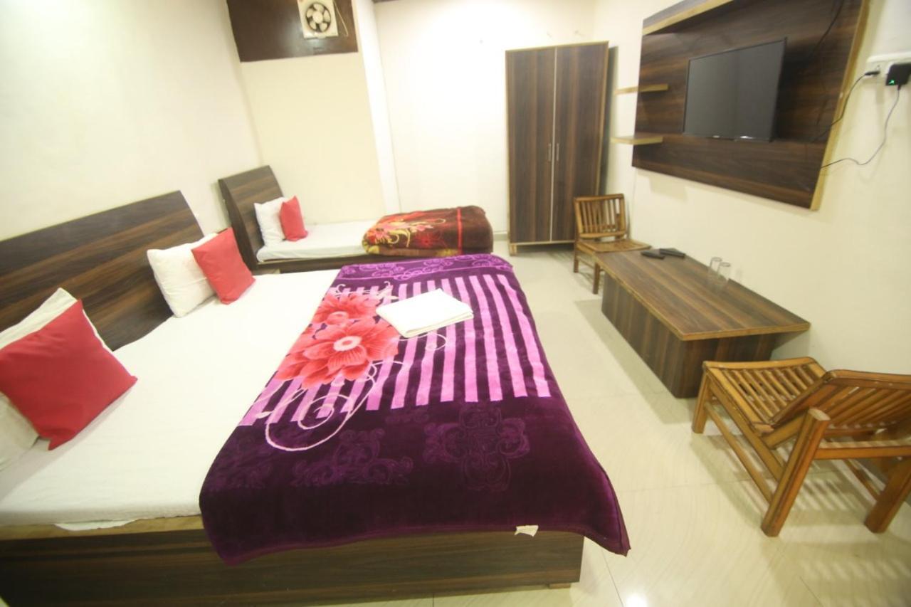 Hotel Amron45 Chandigarh Exterior photo